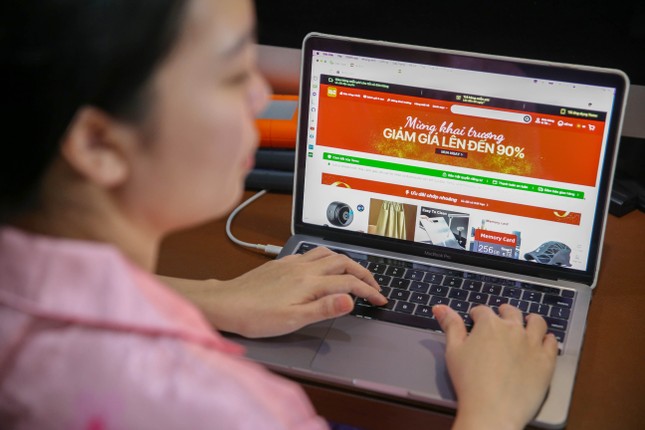 Theo các chuyên gia, việc định danh trên các sàn TMĐT xuyên biên giới cần có quy định bảo mật dữ liệu.