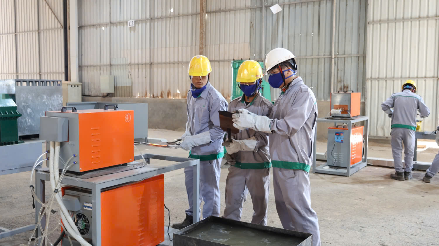 Xưởng cơ khí ADM - KLH Koun Mom tổ chức huấn luyện rèn công cụ dụng cụ cho công nhân