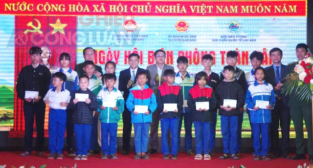 Chương trình “Mái ấm cho người nghèo nơi biên giới”; “Xuân Biên phòng ấm lòng Dân bản”; “Nâng bước em tới trường - Con nuôi đồn Biên phòng”; mô hình “Tiết học biên giới”