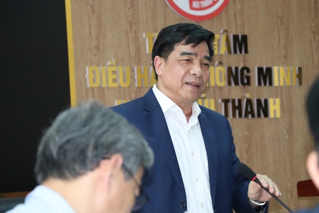 Ông Lê Văn Dũng, Chủ tịch UBND tỉnh Quảng Nam, phát biểu tại buổi làm việc