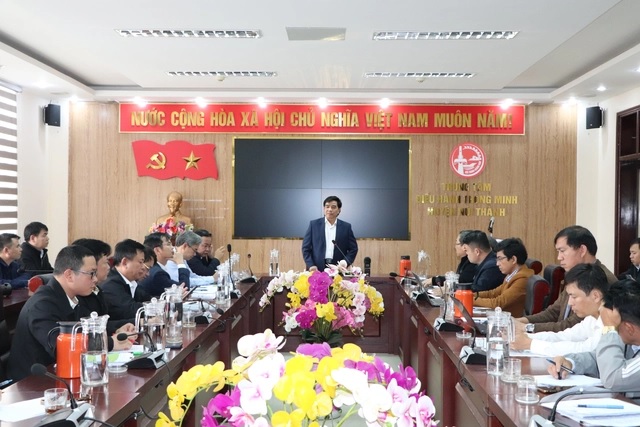 Quang cảnh buổi họp do Chủ tịch UBND tỉnh Quảng Nam chủ trì tại UBND huyện Núi Thành