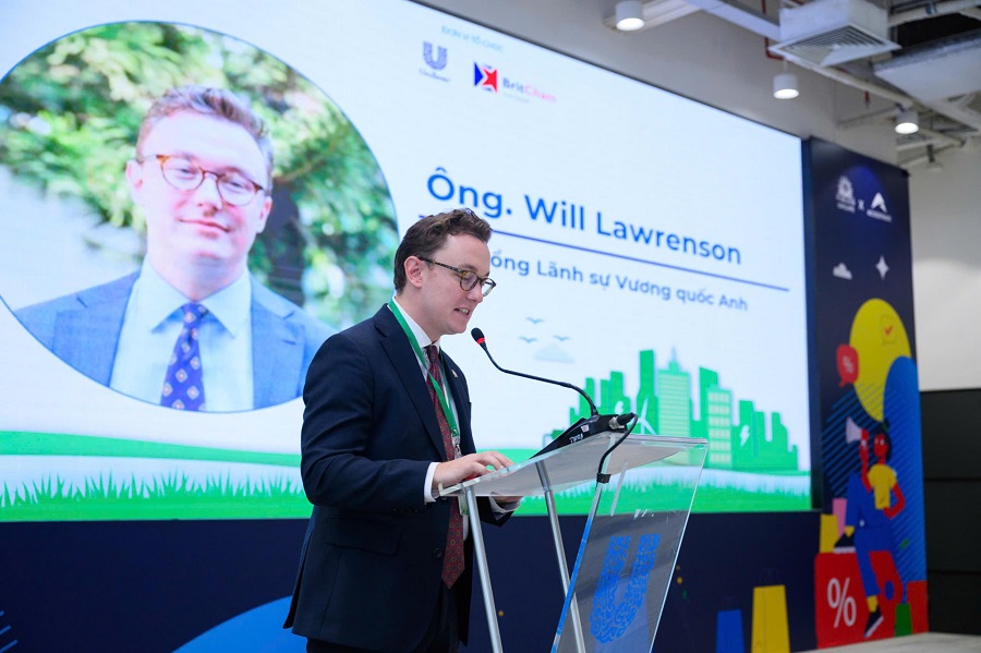 Ông Will Lawrenson - Phó Tổng Lãnh sự Vương quốc Anh tại TP.HCM phát biểu tại hội thảo Ông Will Lawrenson - Phó Tổng Lãnh sự Vương quốc Anh tại TP.HCM phát biểu tại hội thảo
