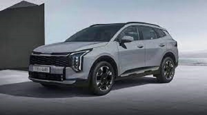 Kia EV4 chính thức ra mắt: Xe điện ngược dòng SUV