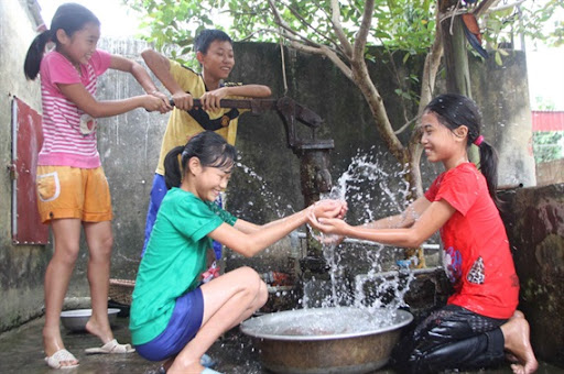 Dự án Luật Cấp, thoát nước: Bảo đảm người dân được tiếp cận nước sạch công bằng, đầy đủ, an toàn. Ảnh minh họa, nguồn internet. Dự án Luật Cấp, thoát nước: Bảo đảm người dân được tiếp cận nước sạch công bằng, đầy đủ, an toàn. Ảnh minh họa, nguồn internet.