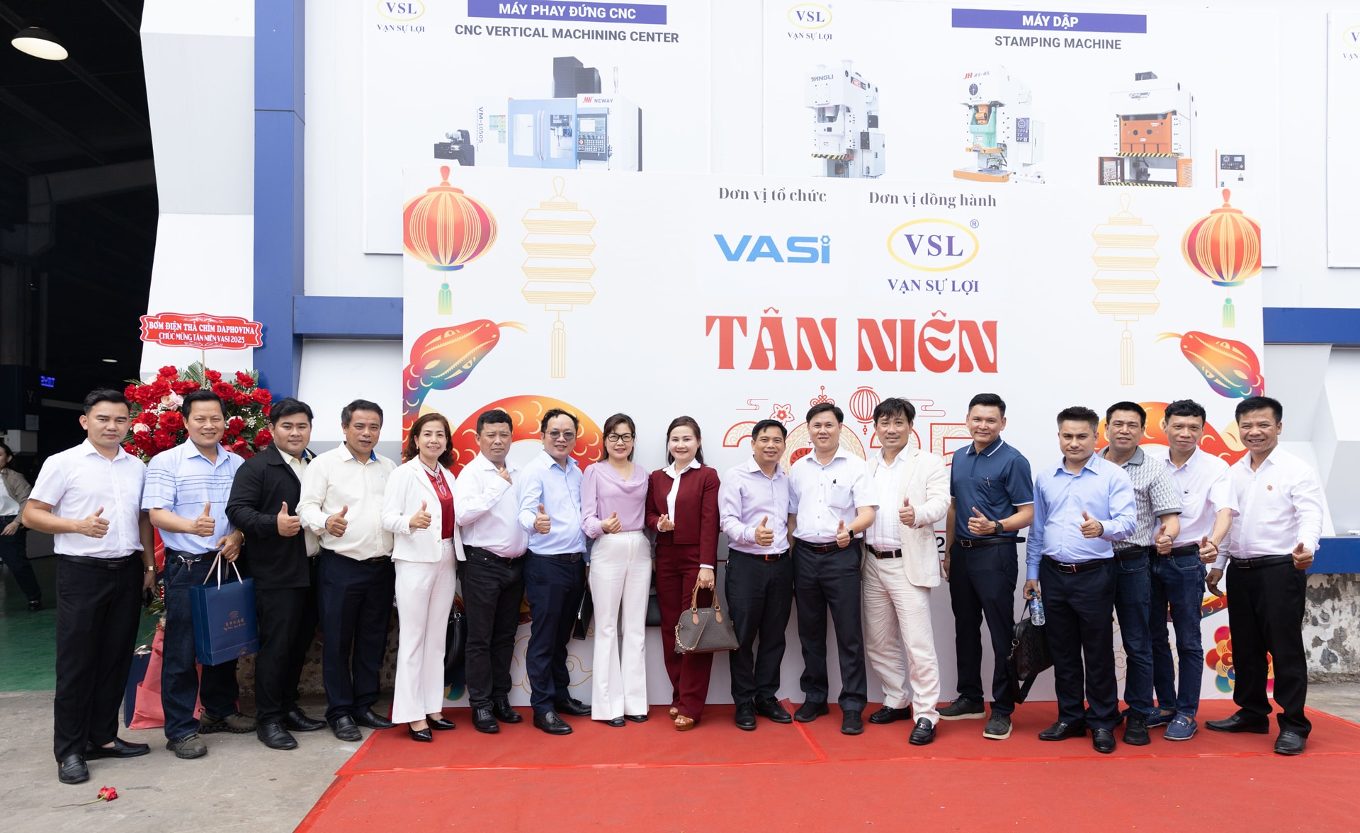 Đại diện THACO INDUSTRIES tham dự chương trình Tân xuân VASI Đại diện THACO INDUSTRIES tham dự chương trình Tân xuân VASI