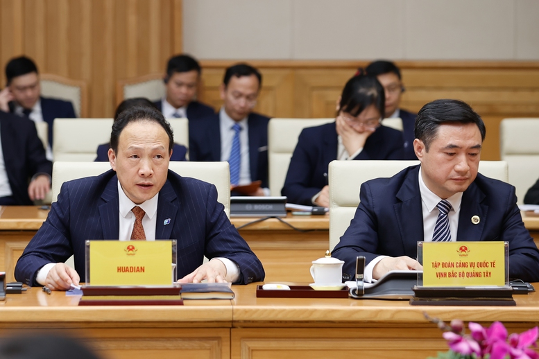 Đại diện doanh nghiệp Trung Quốc phát biểu - Ảnh: VGP/Nhật Bắc Đại diện doanh nghiệp Trung Quốc phát biểu - Ảnh: VGP/Nhật Bắc