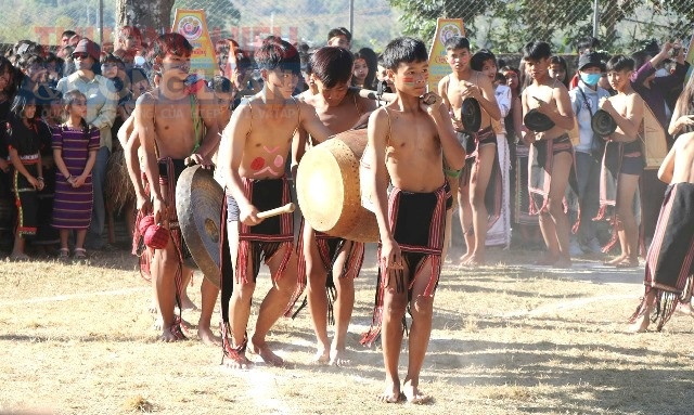 Các em học sinh người dân tộc thiểu số đã đem đến cho hội thi những tiết mục đặc sắc, ấn tượng