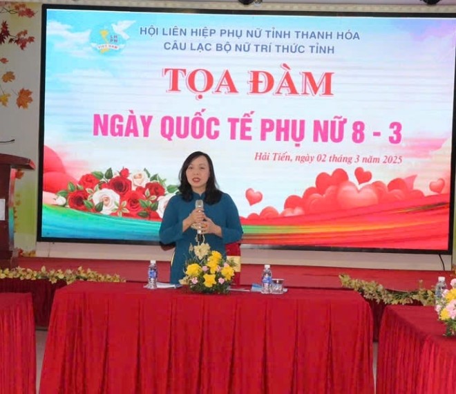 Bà Nguyễn Thị Nga, Tỉnh uỷ viên, Chánh án Toà án Nhân dân tỉnh, Chủ nhiệm CLB chủ trì buổi toạ đàm Bà Nguyễn Thị Nga, Tỉnh uỷ viên, Chánh án Toà án Nhân dân tỉnh, Chủ nhiệm CLB chủ trì buổi toạ đàm
