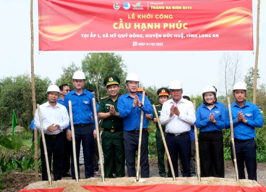 / Khởi công xây dựng “Cầu Hạnh phúc”