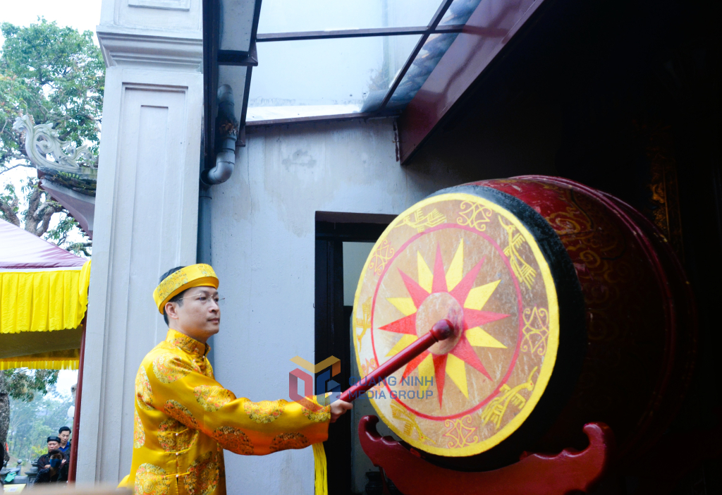 Nghi lễ Gióng trống khai hội Đền Cửa Ông tháng 2 năm Ất Tỵ 2025. Nghi lễ Gióng trống khai hội Đền Cửa Ông tháng 2 năm Ất Tỵ 2025.