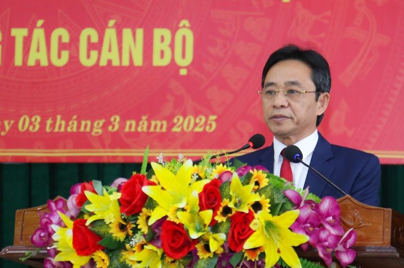 Phó Bí thư Thường trực Tỉnh ủy Trần Thế Dũng phát biểu tại hội nghị.