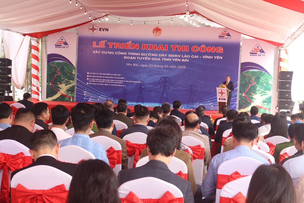 Đoạn đường dây 500 kV Lào Cai - Vĩnh Yên qua Yên Bái chính thức được triển khai thi công, góp phần đẩy nhanh tiến độ dự án trọng điểm quốc gia.