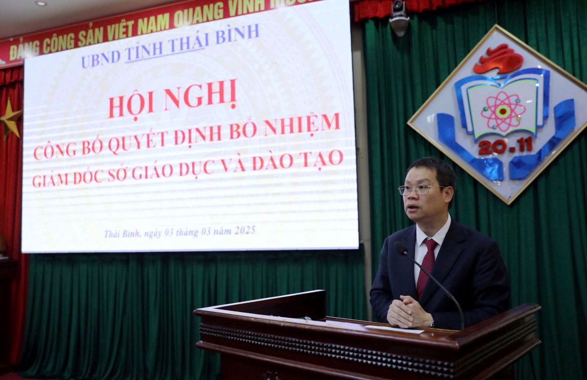 Chủ tịch UBND tỉnh Thái Bình Nguyễn Mạnh Hùng phát biểu tại hội nghị