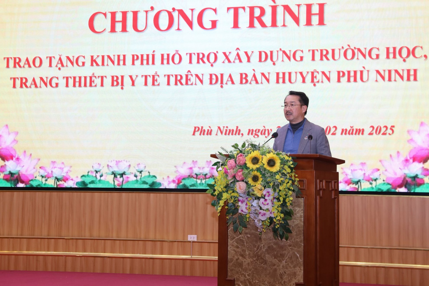 ổng Giám đốc PVEP Nguyễn Thiện Bảo cam kết PVEP sẽ tiếp tục đồng hành cùng địa phương triển khai các hoạt động an sinh xã hội giàu ý nghĩa ổng Giám đốc PVEP Nguyễn Thiện Bảo cam kết PVEP sẽ tiếp tục đồng hành cùng địa phương triển khai các hoạt động an sinh xã hội giàu ý nghĩa