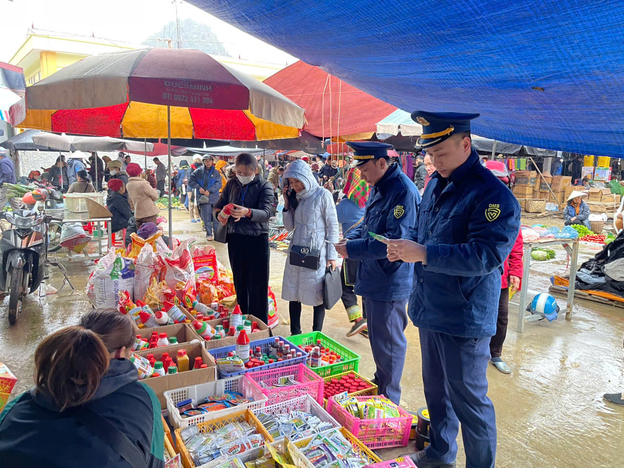 Cục Quản lý thị trường Lạng Sơn tích cực chống buôn lậu, hàng giả