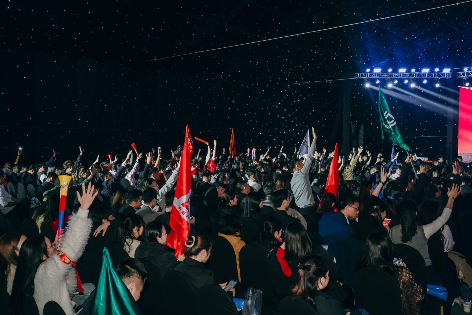 Không gian sôi động, bùng nổ tại sự kiện Không gian sôi động, bùng nổ tại sự kiện