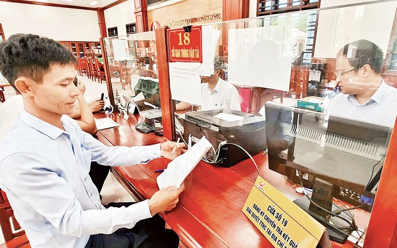 Nam Định thành lập Trung tâm phục vụ hành chính công, kiểm soát TTHC, xúc tiến đầu tư