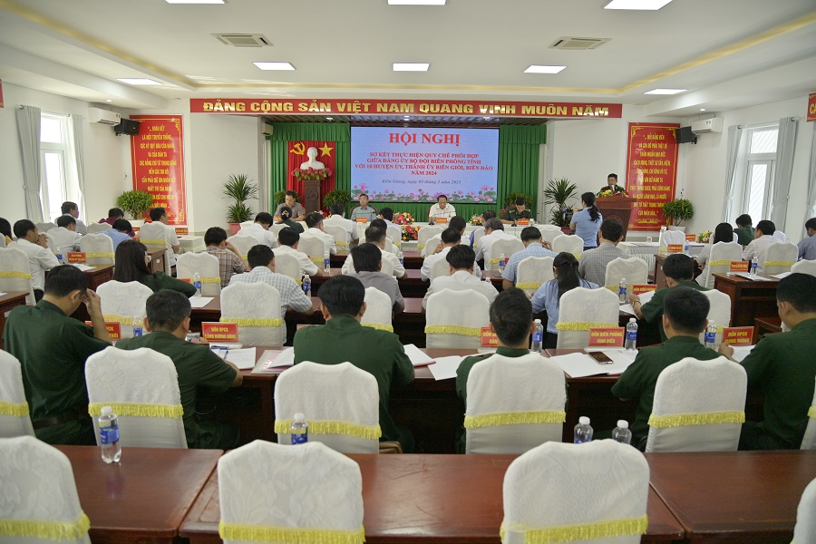 Quang cảnh Hội nghị sơ kết 1 năm thực hiện Quy chế phối hợp giữa Đảng ủy Bộ đội Biên phòng tỉnh với các 10 Huyện ủy, Thành ủy biên giới, biển, đảo năm 2024.