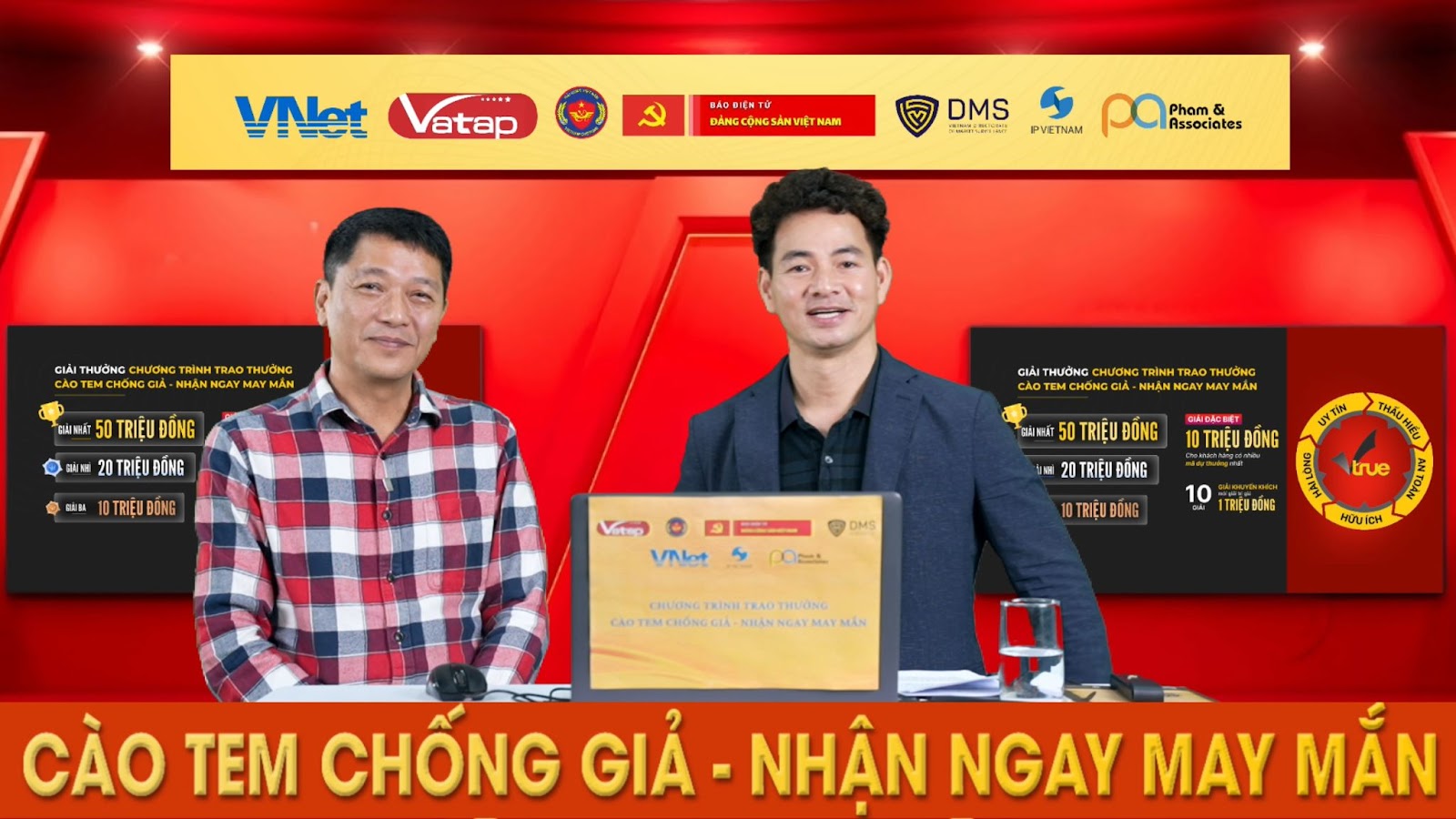 Ông Dương Anh Đức - Chủ tịch Hội đồng Quản trị Công ty Cổ phần VNet tham gia quay thưởng tại Chương trình