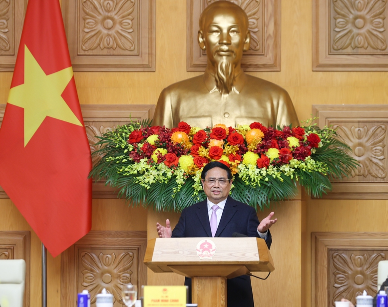 Thủ tướng trao đổi các đề xuất với đại diện doanh nghiệp ASEAN