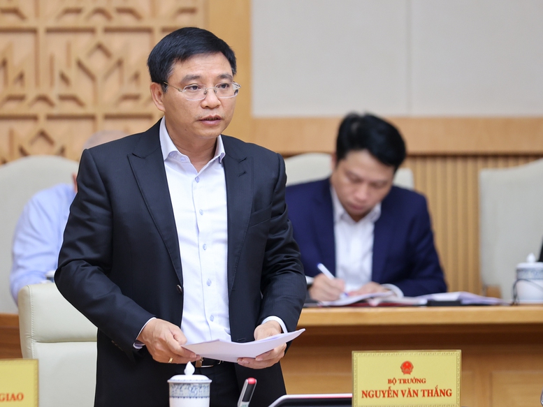 Bộ trưởng Bộ Tài chính Nguyễn Văn Thắng cho biết kinh tế-xã hội 2 tháng tiếp tục tăng trưởng tích cực - Ảnh: VGP/Nhật Bắc Bộ trưởng Bộ Tài chính Nguyễn Văn Thắng cho biết kinh tế-xã hội 2 tháng tiếp tục tăng trưởng tích cực - Ảnh: VGP/Nhật Bắc
