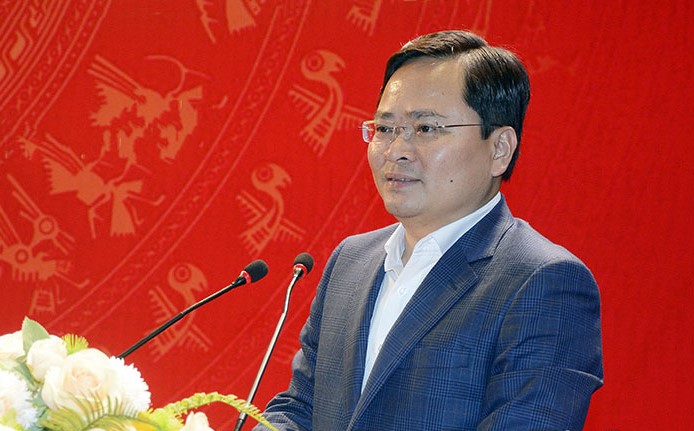 Bí thư Tỉnh ủy Nguyễn Anh Tuấn phát biểu tại hội nghị.