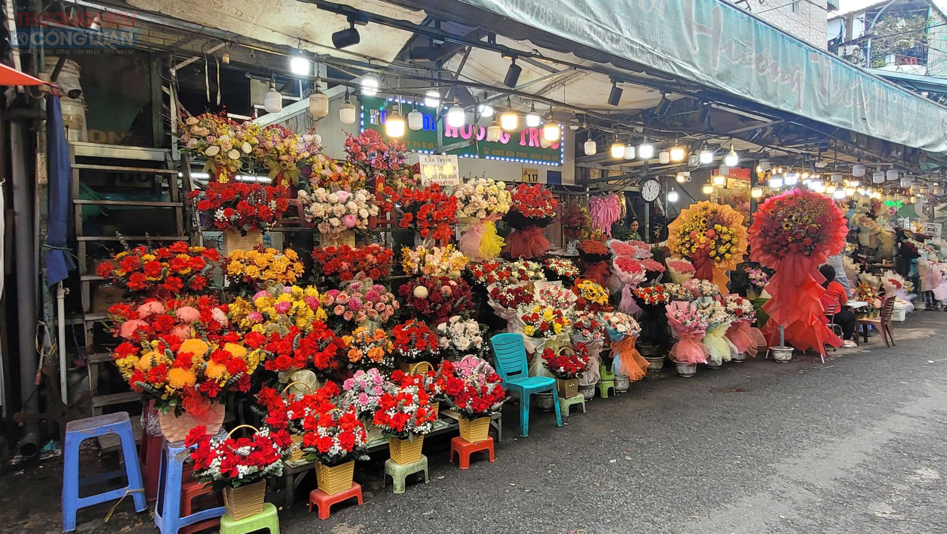 hoa tươi vẫn là lựa chọn hàng đầu trong dịp 8/3