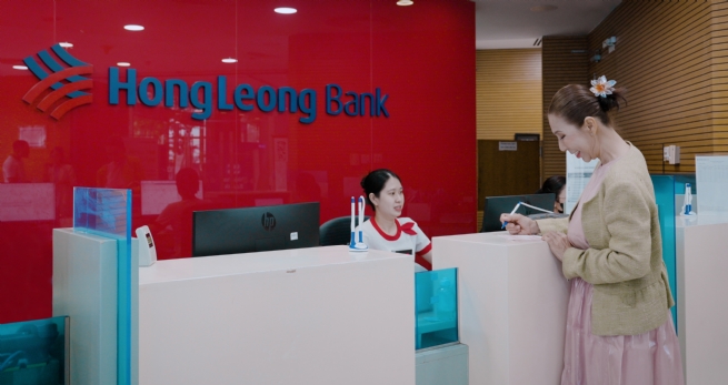 ngân hàng Hong Leong Việt Nam (có trụ sở chính đặt tại Malaysia) vừa trở thành ngân hàng nước ngoài đầu tiên giảm lãi suất huy động trong tháng 3 với mức giảm từ 0,05-0,1%/năm tại một số kỳ hạn tiền gửi. ngân hàng Hong Leong Việt Nam (có trụ sở chính đặt tại Malaysia) vừa trở thành ngân hàng nước ngoài đầu tiên giảm lãi suất huy động trong tháng 3 với mức giảm từ 0,05-0,1%/năm tại một số kỳ hạn tiền gửi.