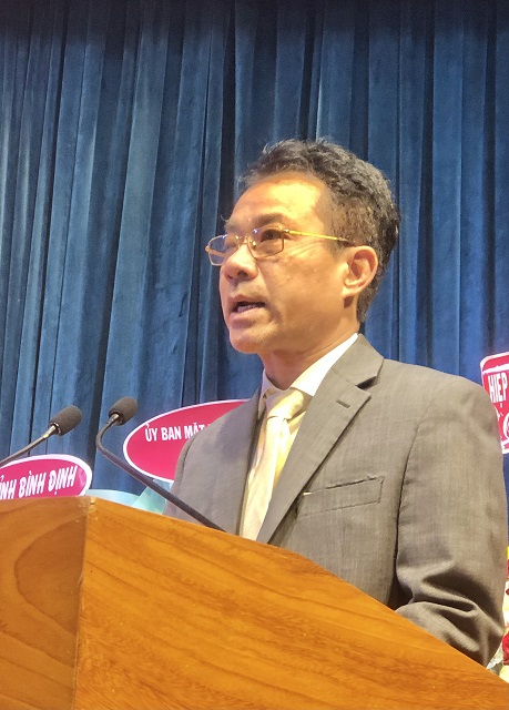 Ông Nguyễn Sỹ Hoè trình bày Báo cáo Tổng kết. Ảnh: VH Ông Nguyễn Sỹ Hoè trình bày Báo cáo Tổng kết. Ảnh: VH