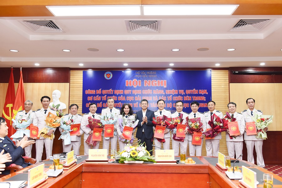 Bổ nhiệm 12 Trưởng ban và tương đương thuộc Cục Hải quan