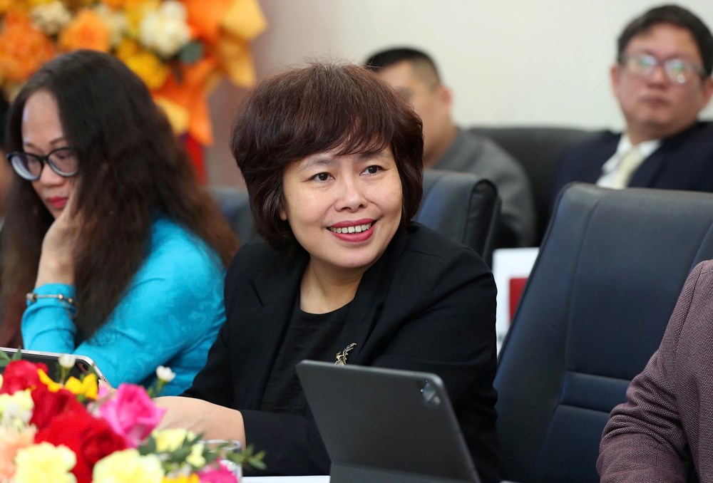 Phó Cục trưởng Cục Báo chí Đặng Thị Phương Thảo phát biểu Phó Cục trưởng Cục Báo chí Đặng Thị Phương Thảo phát biểu