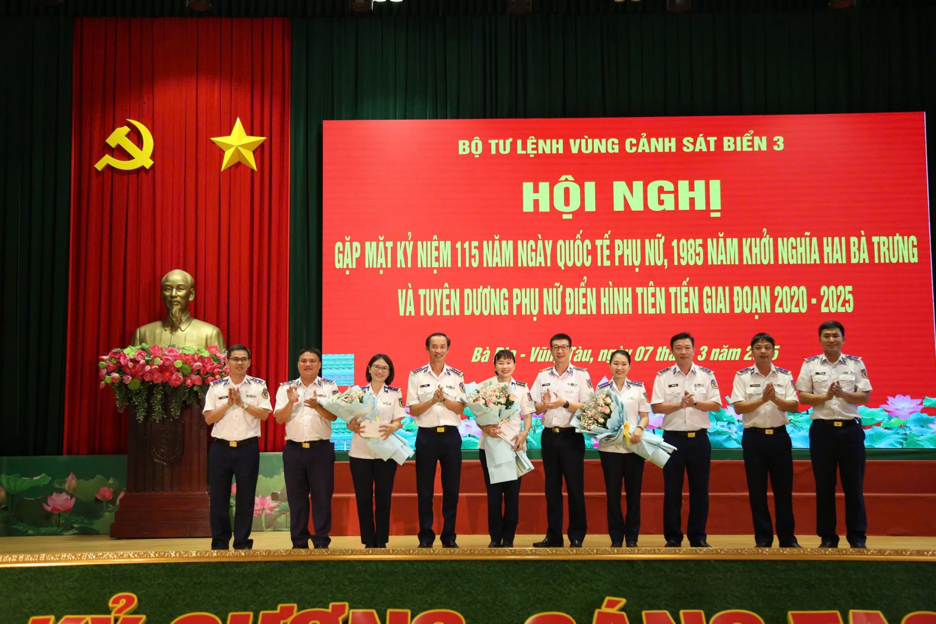 Phụ nữ Vùng Cảnh sát biển 3: Bản lĩnh, trí tuệ, xây dựng gia đình hạnh phúc, đơn vị vững mạnh