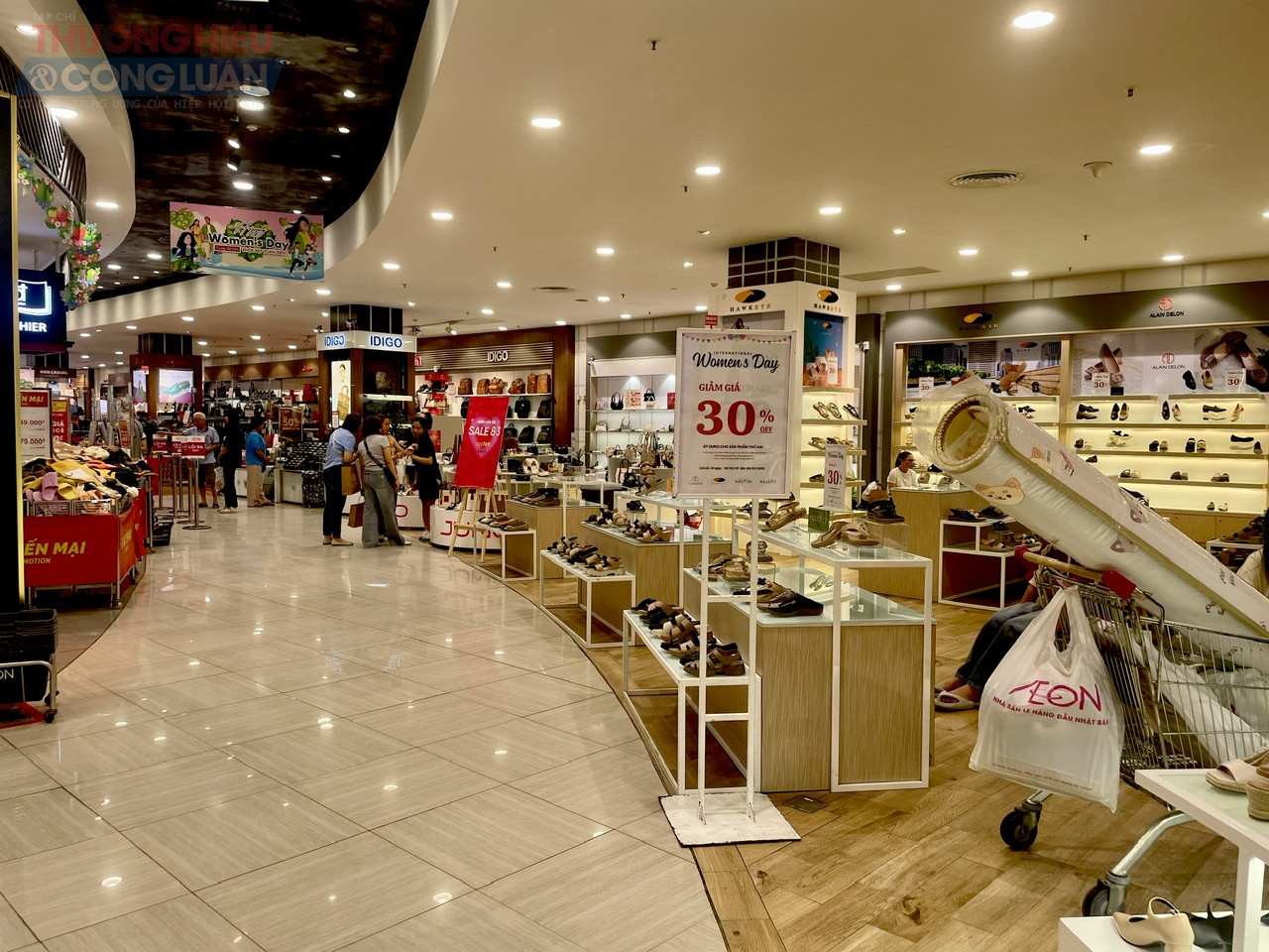 Đa dạng các sản phẩm phục vụ chị em phụ nữ dịp 8/3