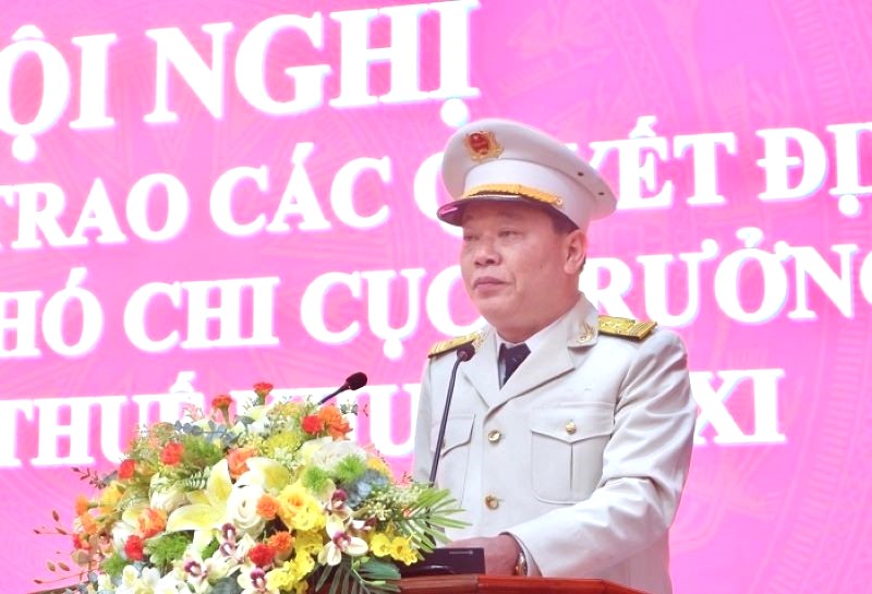 Chi cục trưởng Chi cục Thuế khu vực XI Trương Quang Long phát biểu tại hội nghị. Chi cục trưởng Chi cục Thuế khu vực XI Trương Quang Long phát biểu tại hội nghị.