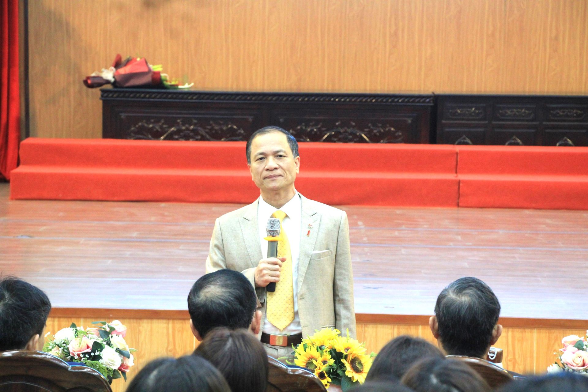 Nguyên Phó vụ trưởng Vụ Truyền thông - Giáo dục, Tổng cục Dân số - Kế hoạch hóa gia đình, Bộ Y tế, Mai Xuân Phương Nguyên Phó vụ trưởng Vụ Truyền thông - Giáo dục, Tổng cục Dân số - Kế hoạch hóa gia đình, Bộ Y tế, Mai Xuân Phương