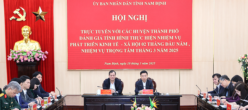 Các đại biểu tham dự hội nghị