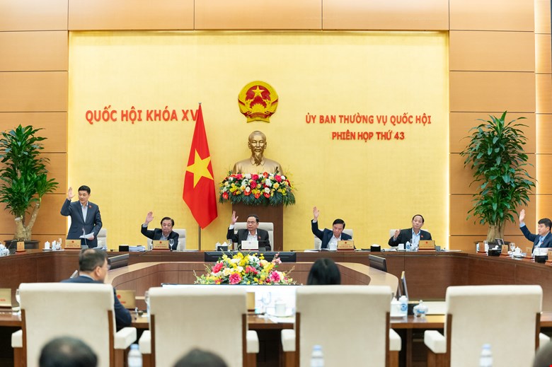 Ủy ban Thường vụ Quốc hội biểu quyết thông qua việc Chính phủ ban hành Nghị định giảm tiền thuê đất năm 2024.