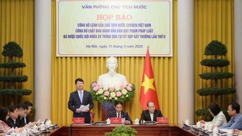 Thứ trưởng Tư pháp Nguyễn Thanh Tịnh thông tin tại họp báo.