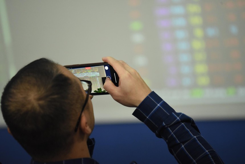 Chứng khoán phiên chiều 12/3: Chứng khoán nối dài chuỗi tăng, đánh dấu phiên thứ 5 liên tiếp