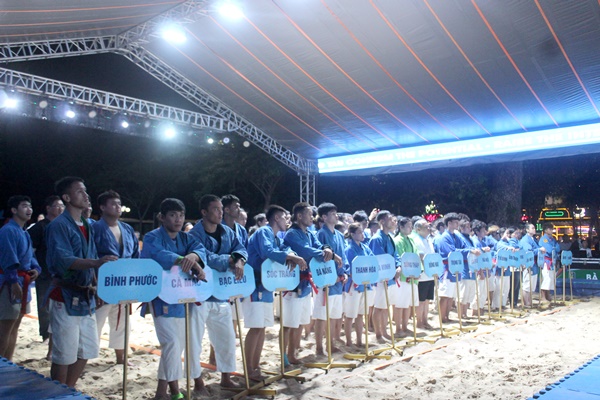 Các đoàn VĐV tham dự giải