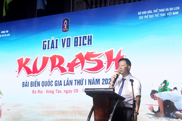 Ông Phùng Nguyên Tường Minh phát biểu khai mạc giải