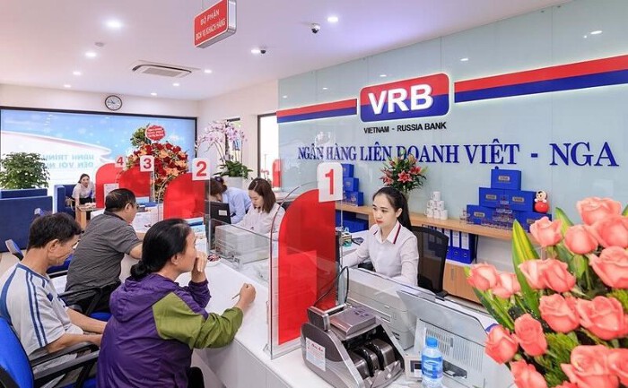 VRB vừa điều chỉnh lãi suất huy động với với mức huy động cao nhất lên tới 6,4%/năm dành cho khách hàng doanh nghiệp, 6%/năm dành cho khách hàng cá nhân. (Ảnh minh họa) VRB vừa điều chỉnh lãi suất huy động với với mức huy động cao nhất lên tới 6,4%/năm dành cho khách hàng doanh nghiệp, 6%/năm dành cho khách hàng cá nhân. (Ảnh minh họa)
