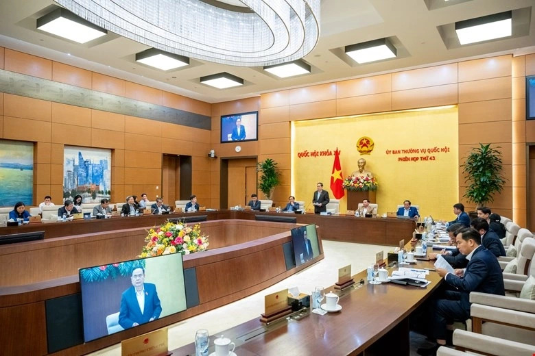 Phiên họp 43 của Ủy ban Thường vụ Quốc hội Phiên họp 43 của Ủy ban Thường vụ Quốc hội