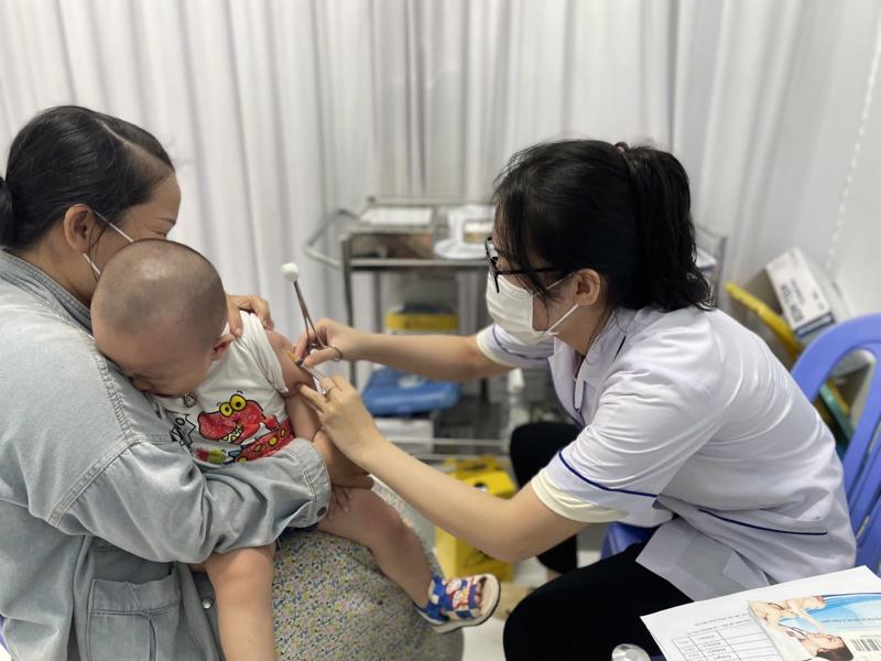 Công điện yêu cầu đẩy nhanh tiêm chủng vaccine phòng, chống bệnh sởi. Ảnh internet.