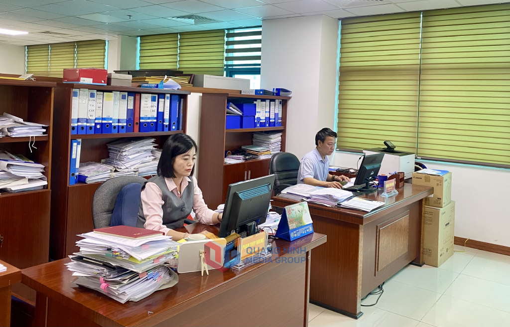 Cán bộ, đảng viên của Đảng bộ Sở Tư pháp tập trung cao độ hoàn thành các nhiệm vụ được giao, hướng tới Đại hội Đảng bộ cơ quan nhiệm kỳ 2025-2030.