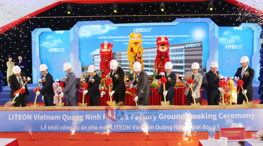 Các đại biểu làm lễ khởi công Nhà máy Lite-On Quảng Ninh giai đoạn 1. Các đại biểu làm lễ khởi công Nhà máy Lite-On Quảng Ninh giai đoạn 1.