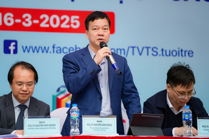 Tại Ngày hội tư vấn tuyển sinh - hướng nghiệp 2025, nhiều phụ huynh chia sẻ băn khoăn về chủ trương sáp nhập tỉnh, thành sắp diễn ra có ảnh hưởng đến điểm cộng ưu tiên khu vực của thí sinh? Tại Ngày hội tư vấn tuyển sinh - hướng nghiệp 2025, nhiều phụ huynh chia sẻ băn khoăn về chủ trương sáp nhập tỉnh, thành sắp diễn ra có ảnh hưởng đến điểm cộng ưu tiên khu vực của thí sinh?