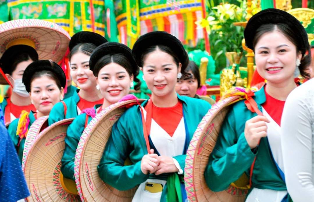 Muốn đi một cách mạnh mẽ, bền vững và nhân văn, chúng ta không thể không đi bằng văn hóa trên nền tảng kinh tế. (Ảnh minh họa – Internet) Muốn đi một cách mạnh mẽ, bền vững và nhân văn, chúng ta không thể không đi bằng văn hóa trên nền tảng kinh tế. (Ảnh minh họa – Internet)