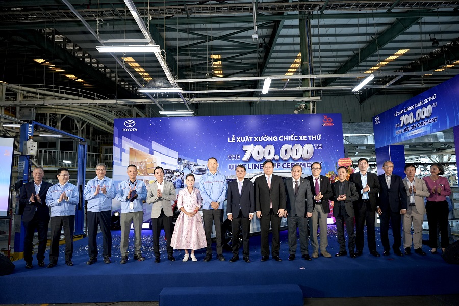 Lễ xuất xưởng chiếc xe thứ 700.000 của Toyota Việt Nam Lễ xuất xưởng chiếc xe thứ 700.000 của Toyota Việt Nam