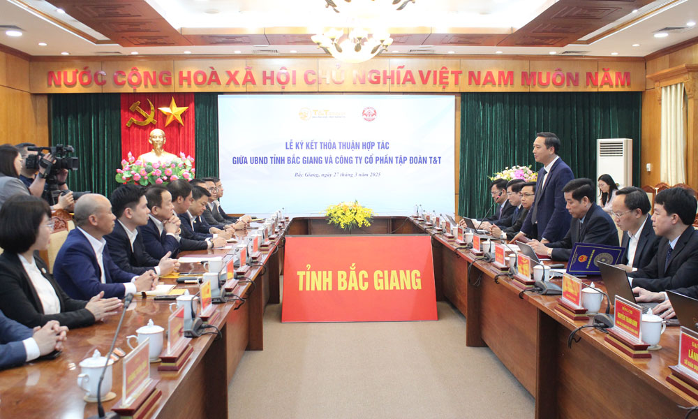 Quang cảnh lễ ký kết.